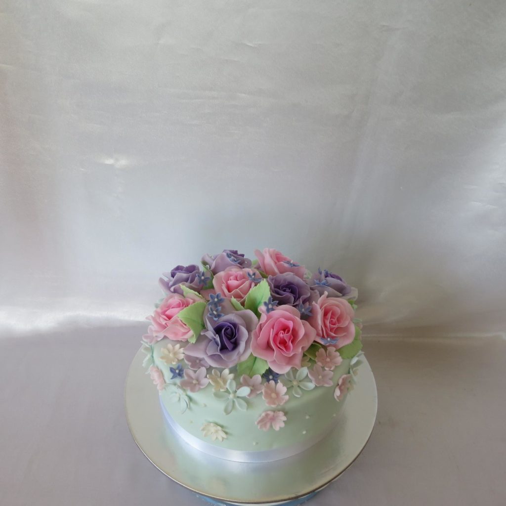 Pastel Roses Cake