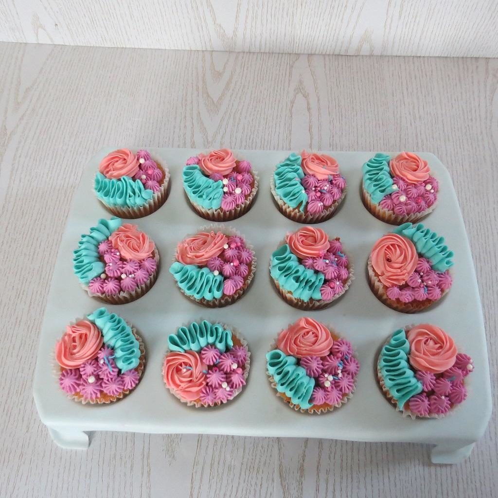 Flowers cupcakes - Honey Cakes