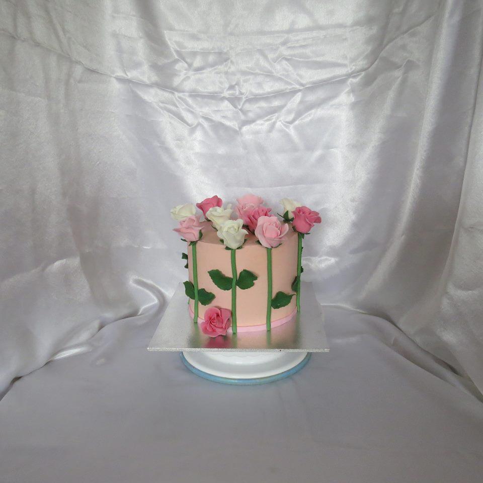 Pink and white roses cake
