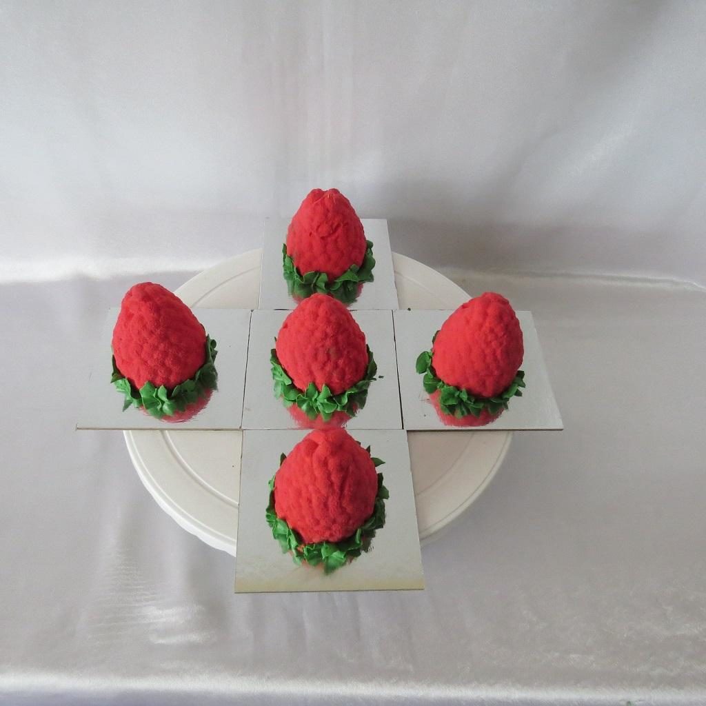 Mini Mousse Berry Cakes
