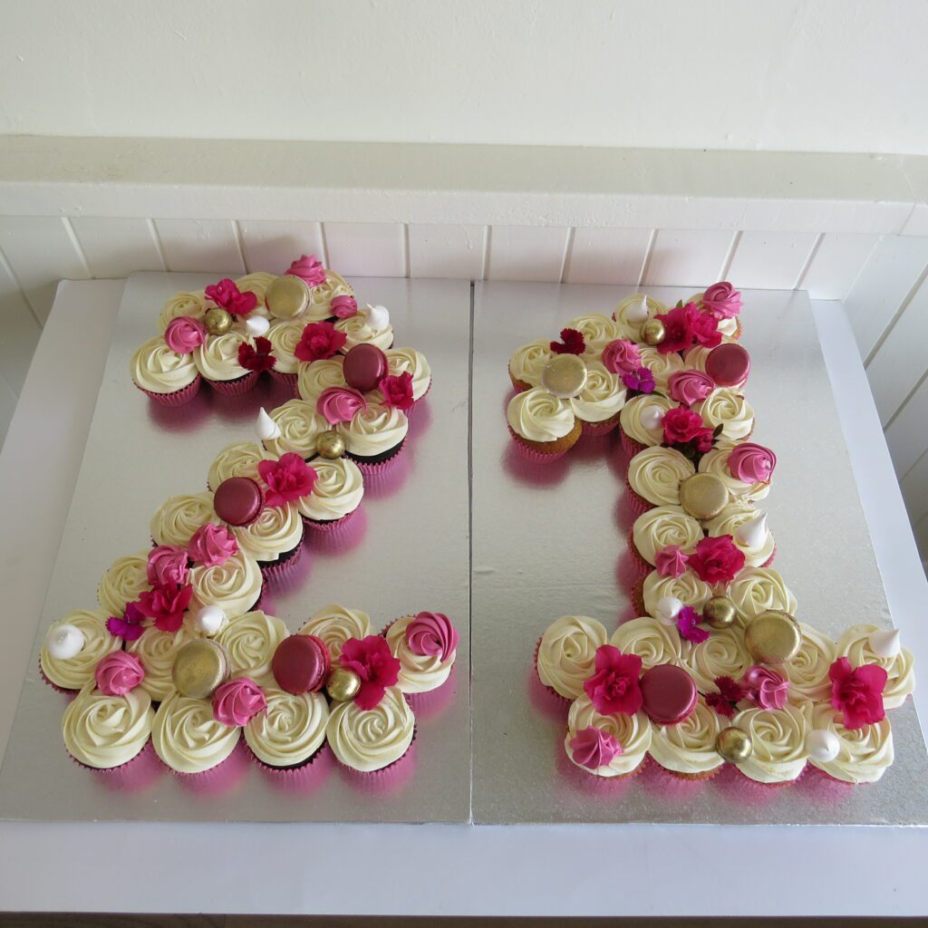 21 Birthday Cupcake Cake