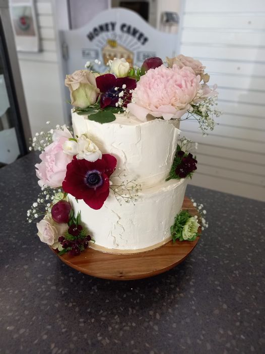 Buttercream Wedding Cake with fresh flowers