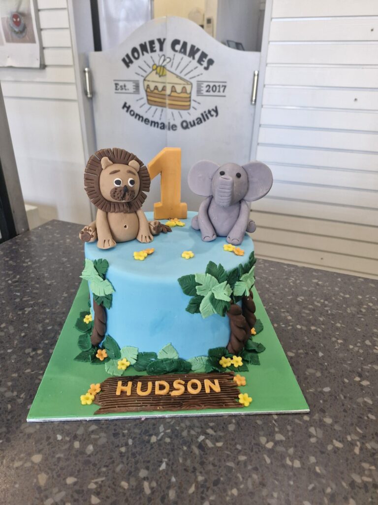 Jungle cake for fist birthday