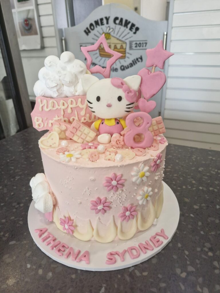 Hello Kitty Cake